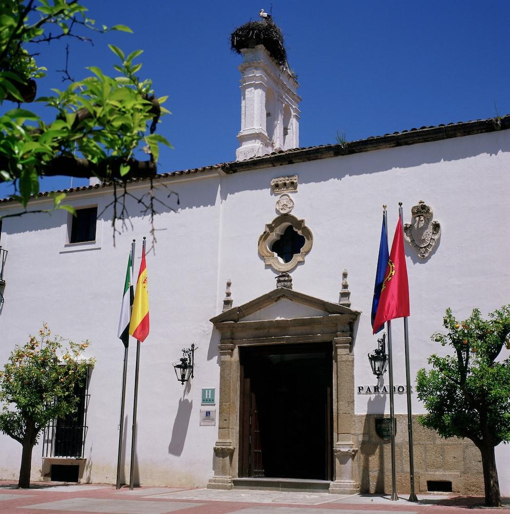 Hotel Parador de Mérida Exterior foto